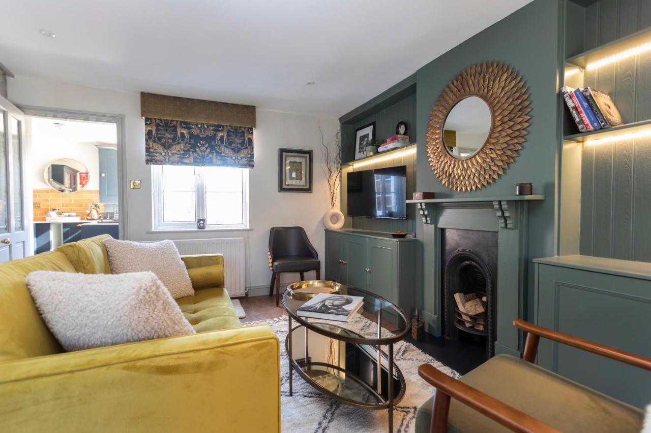 Vila Stunning Warwick Victorian Townhouse - Beautifully Renovated, Free Parking - 5 Min Walk To Warwick Castle & Historic Town Centre - Perfect Uk Break And Base For Exploring Cotswolds Exteriér fotografie